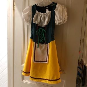 “Dutch Girl” Costume